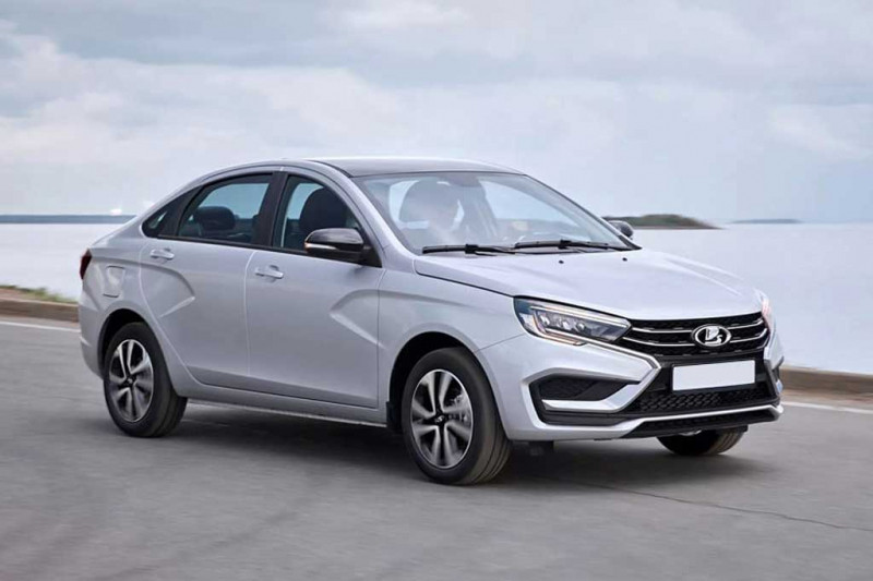 Lada Vesta NG: обновленный седан добрался до дилеров