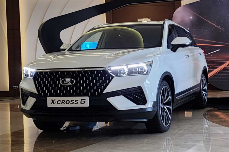 Рассекречена новая Lada X-Cross 5: ей оказался китайский кроссовер FAW