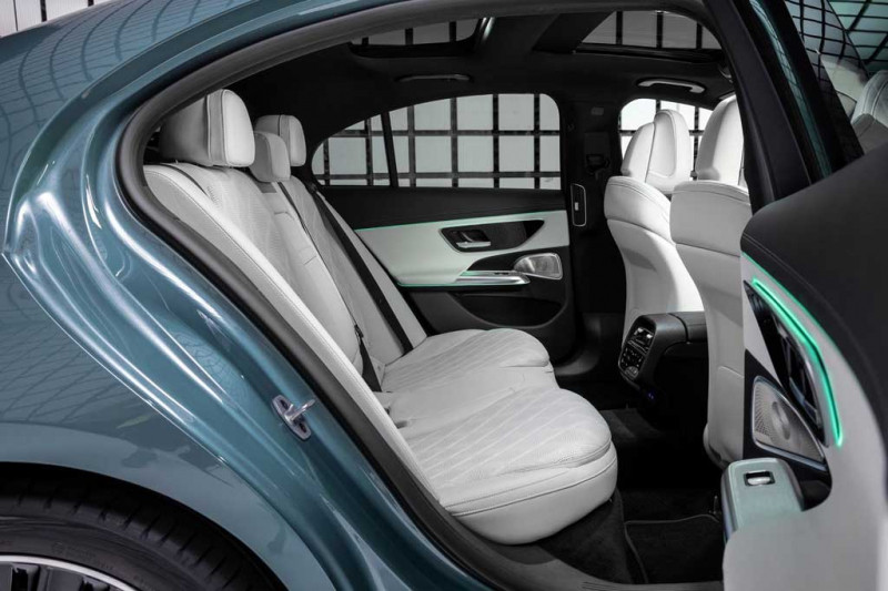 Немцы презентовали полностью новый Mercedes-Benz E-Class W214