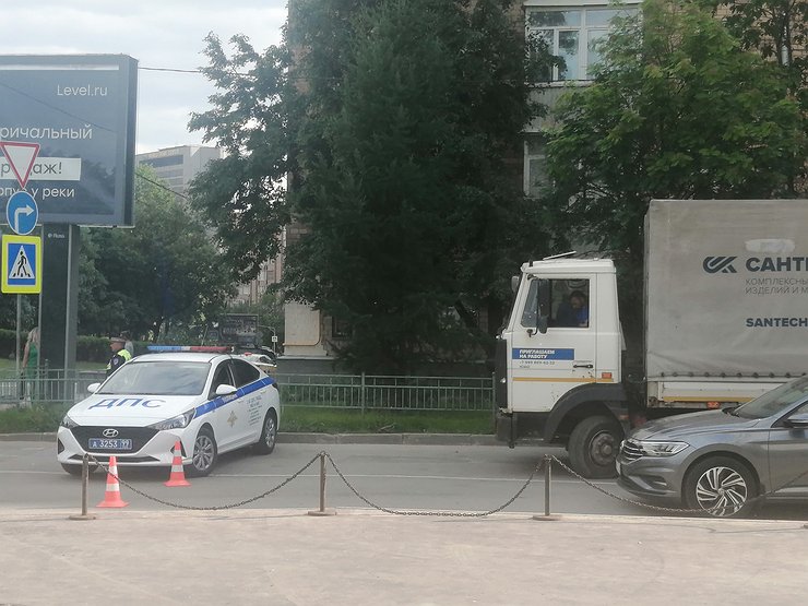 Когда и зачем сотрудник ГИБДД может потребовать у водителя паспорт