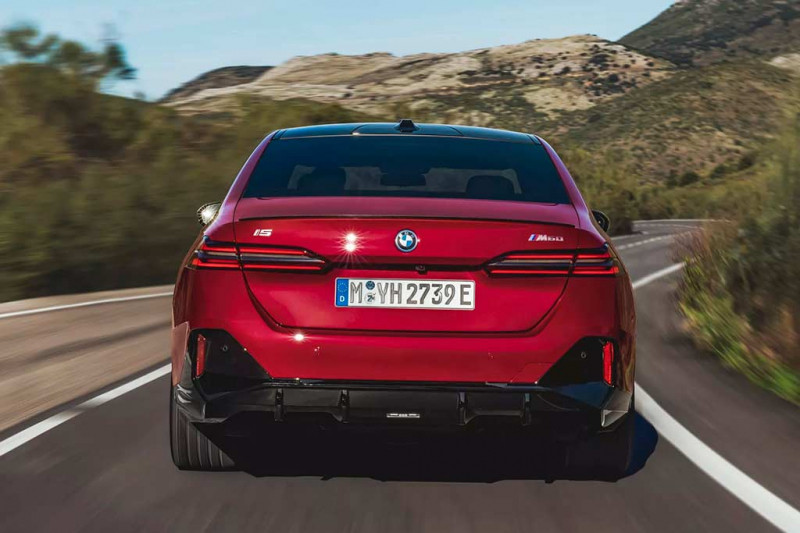 BMW i5 G60: рассекречен электрический вариант новой &laquo;пятерки&raquo;