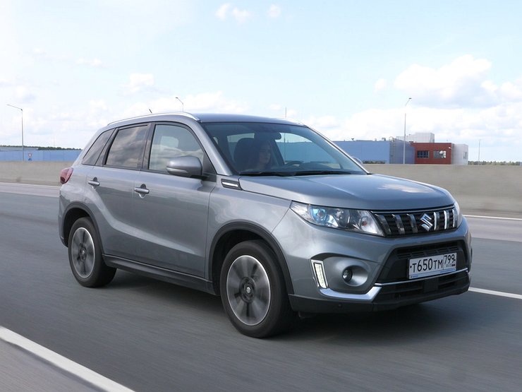 Один в поле воин: видео тест-драйв кроссовера Suzuki Vitara