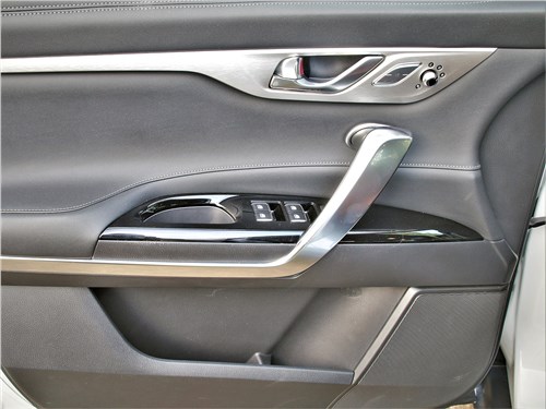 CHANGAN CS95 - большой кроссовер с мощным двигателем. Как себя покажет во внедорожных условиях?&nbsp;Разбираемся!
