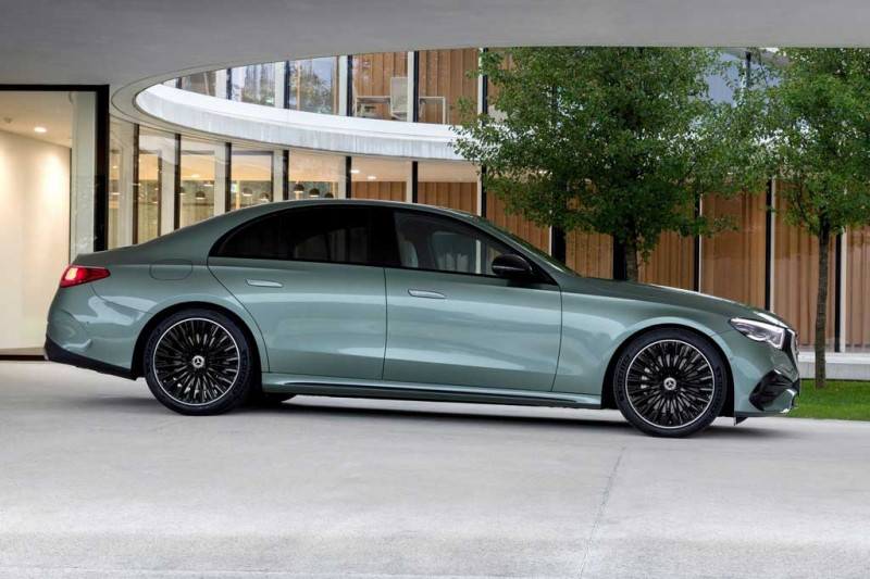 Немцы презентовали полностью новый Mercedes-Benz E-Class W214 4 Немцы презентовали полностью новый Mercedes-Benz E-Class W214