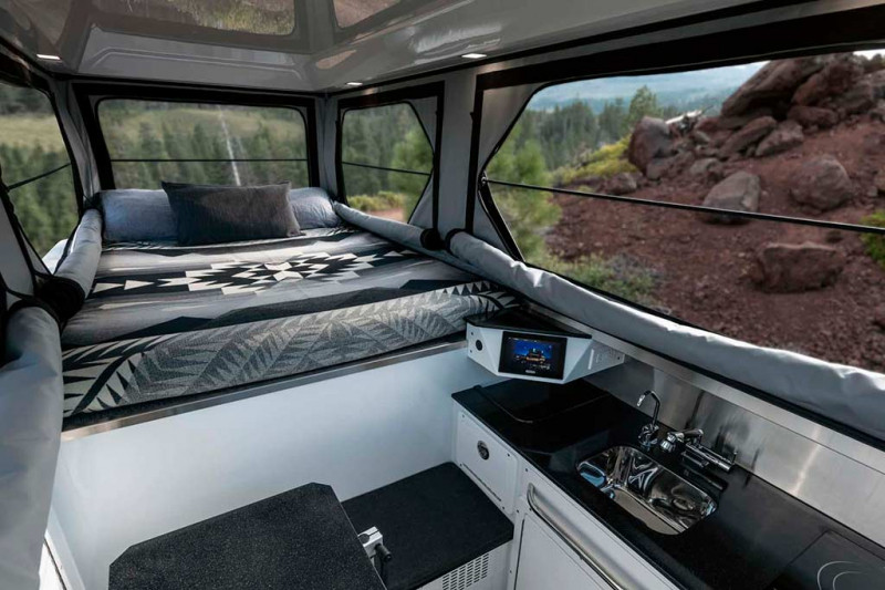 Тюнеры из EarthCruiser построили кемпер на базе электрического пикапа GMC Hummer EV 5 Тюнеры из EarthCruiser построили кемпер на базе электрического пикапа GMC Hummer EV