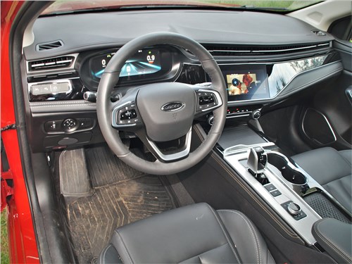 Omoda S5: 1,5-литровый "атмосферник" на 113 л.с. за 2 169 900 рублей. Чем автомобиль заинтересует российского покупателя?&nbsp;Разберемся.