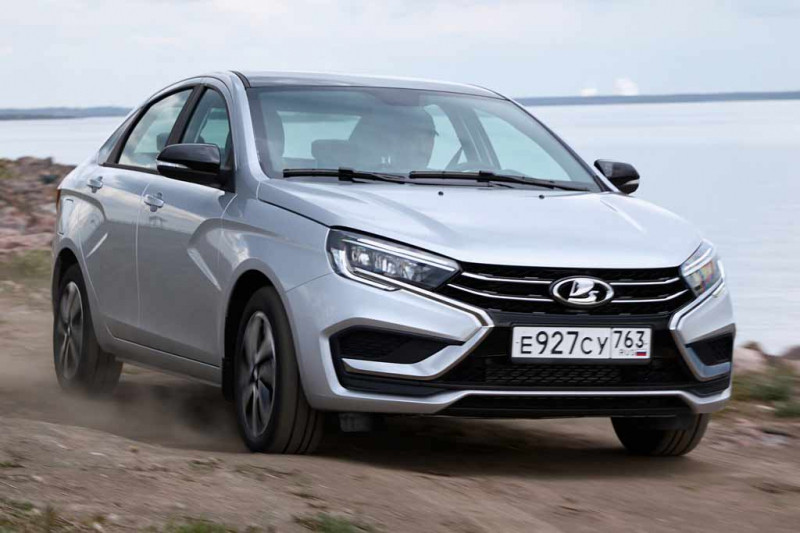 Lada Vesta NG: обновленный седан добрался до дилеров