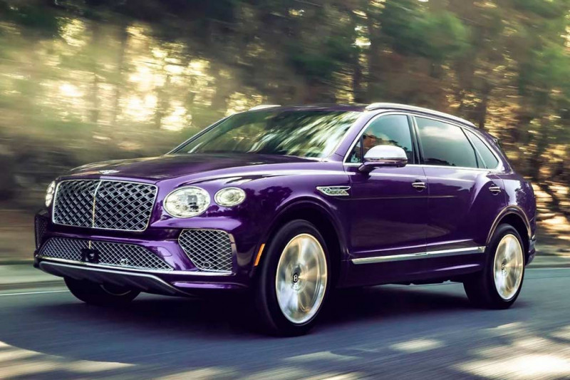 Удлиненный Bentley Bentayga EWB получил спецверсию от заводского ателье Mulliner
