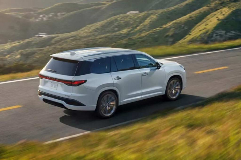 Lexus TX: новый премиальный семейный кроссовер с трехрядным салоном