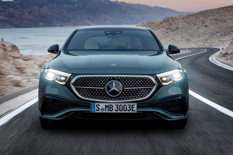 Немцы презентовали полностью новый Mercedes-Benz E-Class W214 5 Немцы презентовали полностью новый Mercedes-Benz E-Class W214
