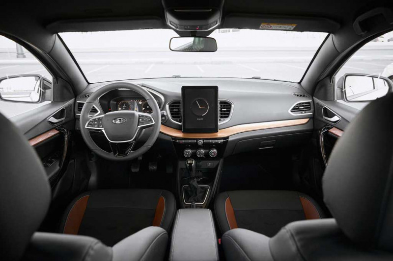 Lada Vesta NG: обновленный седан добрался до дилеров