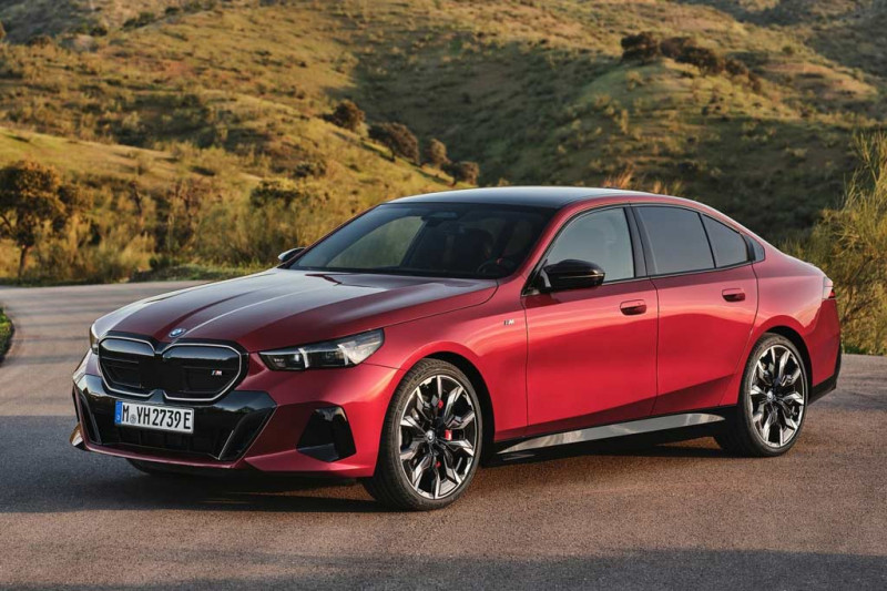 Представлен новый седан BMW 5-серии (G60): модель восьмого поколения