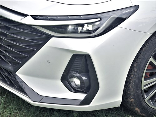 Chery Arrizo 8 лучшая альтернатива Toyota Camry? Стильный салон и 186-сильный мотор с хорошей динамикой. Как себя покажет седан стоимостью 3 509 900 рублей?