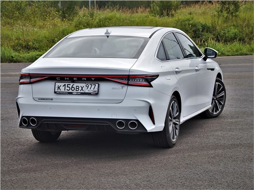 Chery Arrizo 8 лучшая альтернатива Toyota Camry? Стильный салон и 186-сильный мотор с хорошей динамикой. Как себя покажет седан стоимостью 3 509 900 рублей?