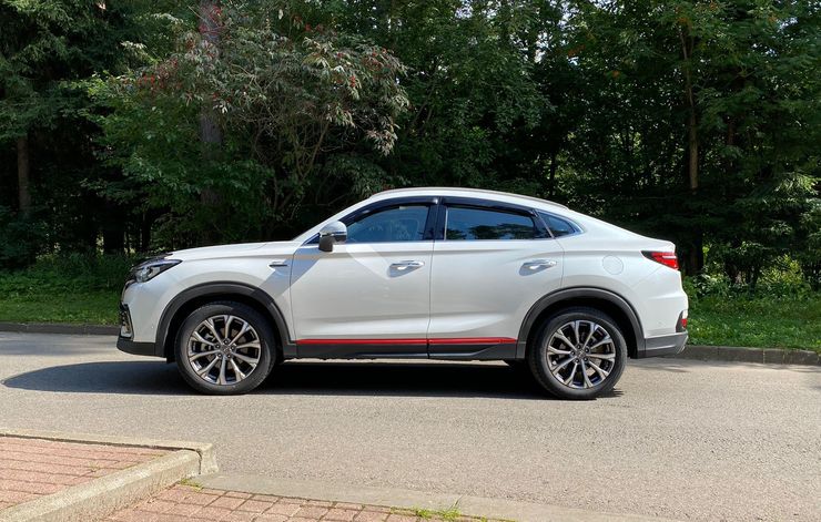 Дорогой, не сердись: тест-драйв кроссовера Changan CS85 Coupe 4 Дорогой, не сердись: тест-драйв кроссовера Changan CS85 Coupe