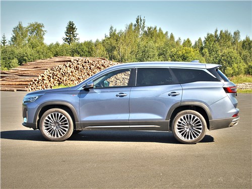 Jetour X90 Plus - главный конкурент Chery Tiggo 7 Pro Max. Как покажет себя 1,6-литровый мотор на 190 л.с.? Какие минусы есть у автомобиля ценой&nbsp;&nbsp;3&nbsp;299&nbsp;900?
