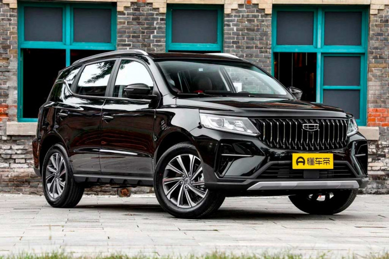 Geely Emgrand X7 Pro: рестайлинговый вариант кроссовера-долгожителя