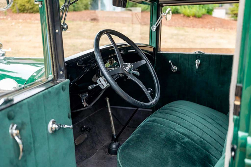 Классический седан Ford Model A 1929 года ушел с молотка всего за 1,4 млн рублей