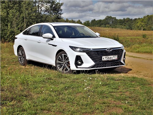 Chery Arrizo 8 лучшая альтернатива Toyota Camry? Стильный салон и 186-сильный мотор с хорошей динамикой. Как себя покажет седан стоимостью 3 509 900 рублей?