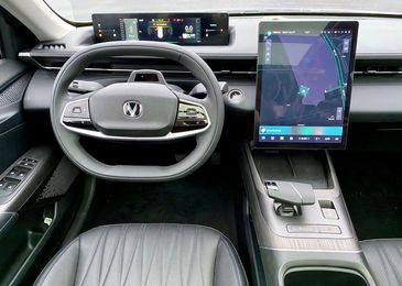 &laquo;Киллер&raquo; Toyota Camry: первый тест-драйв новейшего Changan Lamore