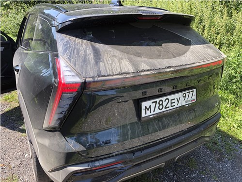 Тест-драйв Geely Atlas: 2,0-литровый мотор, "автомат" и полный привод. Чем полноприводный Atlas лучше переднеприводного?