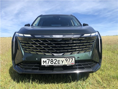 Тест-драйв Geely Atlas: 2,0-литровый мотор, "автомат" и полный привод. Чем полноприводный Atlas лучше переднеприводного?