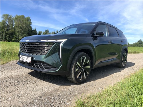 Тест-драйв Geely Atlas: 2,0-литровый мотор, «автомат» и полный привод. Чем полноприводный Atlas лучше переднеприводного?