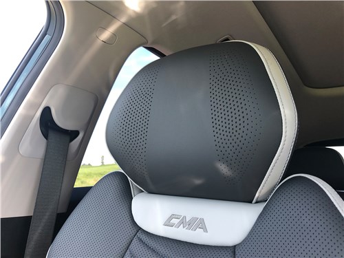 Тест-драйв Geely Atlas: 2,0-литровый мотор, "автомат" и полный привод. Чем полноприводный Atlas лучше переднеприводного?