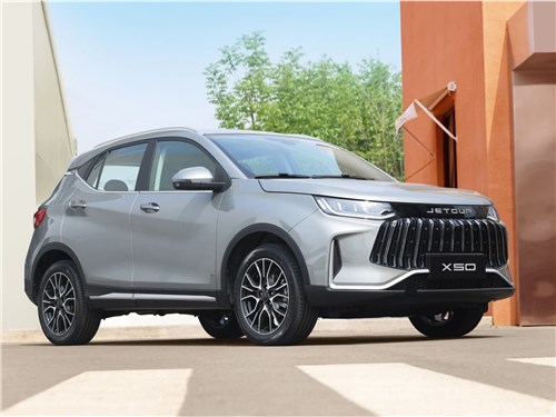 Jetour X50: Недорогой кроссовер китайского бренда со 147-сильным мотором и «автоматом». Чем интересен автомобиль стоимостью от 2 000 000 рублей.