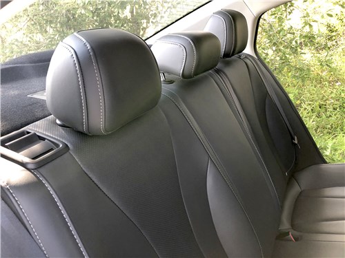 Тест-драйв MG Cars 5 (поколение I) - Китайский седан британской марки 