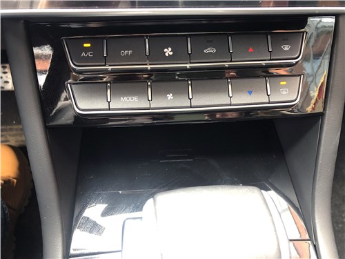 Тест-драйв VGV U70 Pro: Китайский кроссовер с немецким дизайном. Чем интересен 7-местный кроссовер с автоматом и передним приводом?