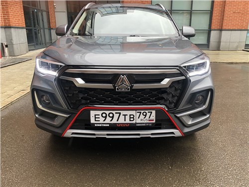 Тест-драйв VGV U70 Pro: Китайский кроссовер с немецким дизайном. Чем интересен 7-местный кроссовер с автоматом и передним приводом?