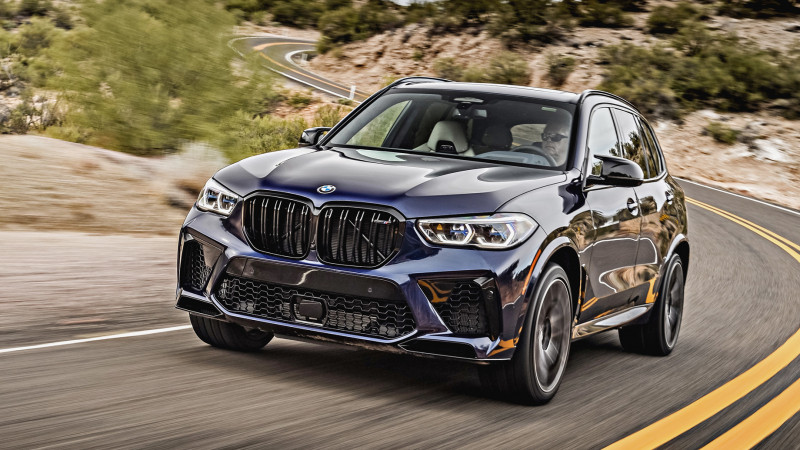 С удовольствием вибрируем в&nbsp;кроссоверах BMW X5 M и&nbsp;X6 M