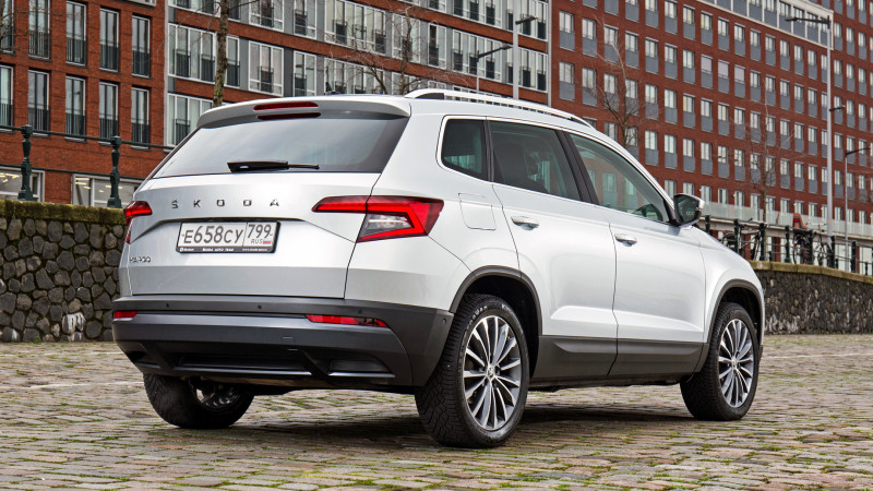 Находим слегка переоценённым кроссовер Skoda Karoq