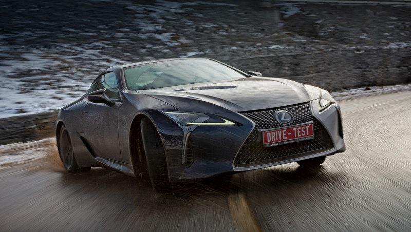 Останавливаемся в&nbsp;шаге от&nbsp;понимания купе Lexus LC 500