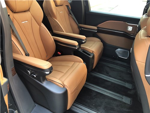 Тест-драйв Hongqi HQ9 (поколение I) - Бизнес-шаттл с премиальным акцентом