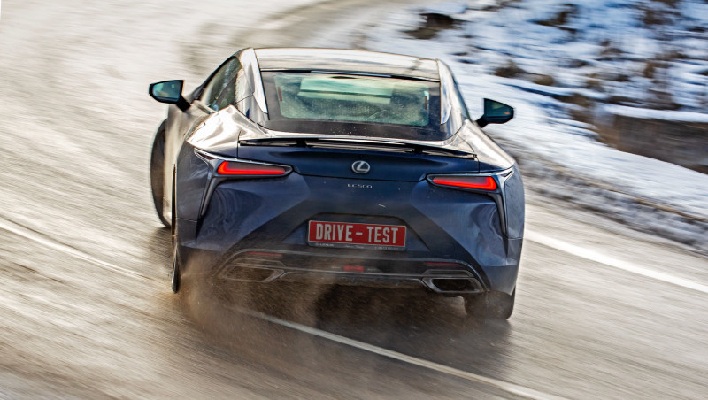 Останавливаемся в&nbsp;шаге от&nbsp;понимания купе Lexus LC 500