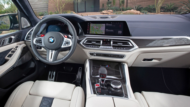 С удовольствием вибрируем в&nbsp;кроссоверах BMW X5 M и&nbsp;X6 M