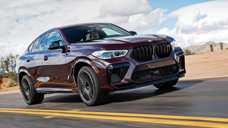 С удовольствием вибрируем в&nbsp;кроссоверах BMW X5 M и&nbsp;X6 M