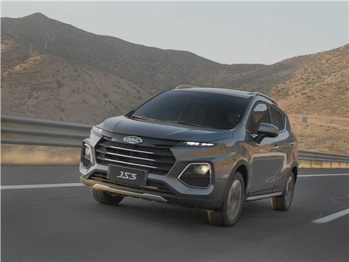 Тест-драйв Omoda C5: есть ли отличия российской сборки от китайской? Готов ли кроссовер к нашим дорогам и климату? 15 Тест-драйв Omoda C5: есть ли отличия российской сборки от китайской? Готов ли кроссовер к нашим дорогам и климату?