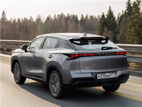 Тест-драйв Omoda C5: есть ли отличия российской сборки от китайской? Готов ли кроссовер к нашим дорогам и климату? 12 Тест-драйв Omoda C5: есть ли отличия российской сборки от китайской? Готов ли кроссовер к нашим дорогам и климату?