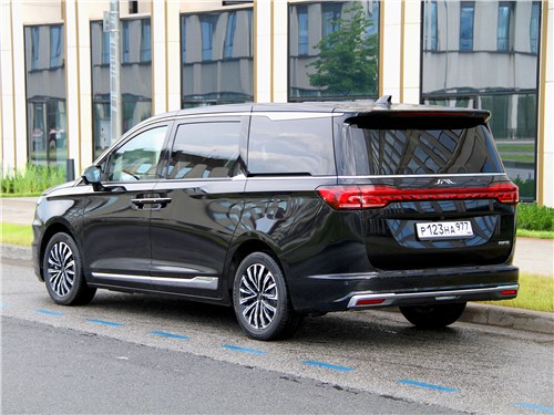Ресурсный-тест JAC RF8: Подробно оцениваем большой минивэн на комфорт и управляемость? Чем интересна данная модель?