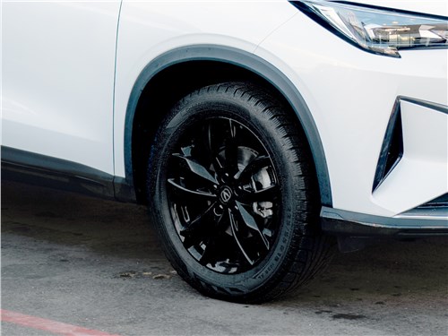 Тест-драйв Changan CS35 Max: чем отличается версия Max от Plus или Pro? Дело только в дизайне?