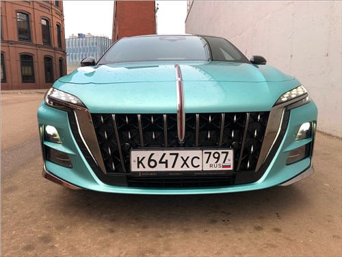 Тест-драйв Hongqi H6: китайский лифтбек удивил своим ярким дизайном, но что насчет работы 2,0-литрового турбомотора и качества салона?