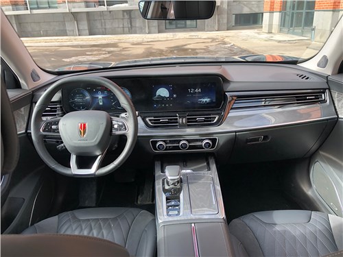 Тест-драйв Hongqi HS5: китайский кроссовер стал мощнее и комфортней после рестайлинга, но что по управляемости?