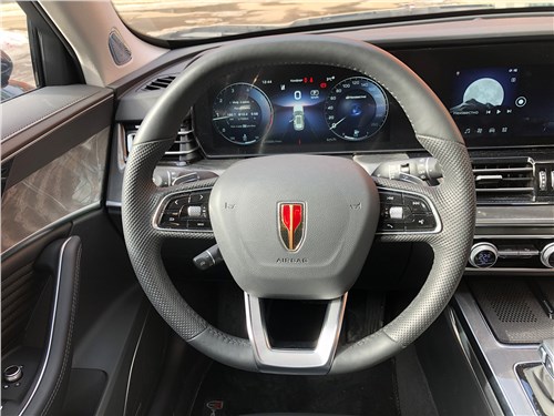 Тест-драйв Hongqi HS5: китайский кроссовер стал мощнее и комфортней после рестайлинга, но что по управляемости?