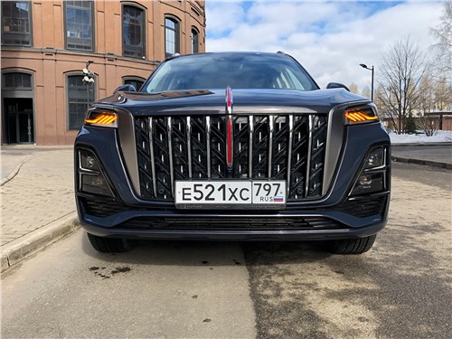 Тест-драйв Hongqi HS5: китайский кроссовер стал мощнее и комфортней после рестайлинга, но что по управляемости?